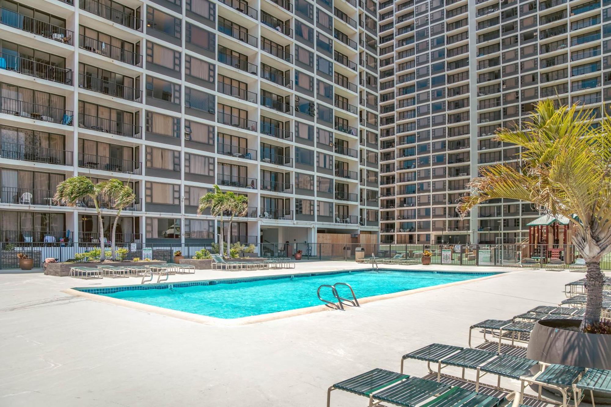 Tropical Retreat Near Waikiki With Parking Apartamento